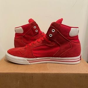 Supra Vaider Red Suede Surf - White Mens size 11 shoes (preowned, no box)